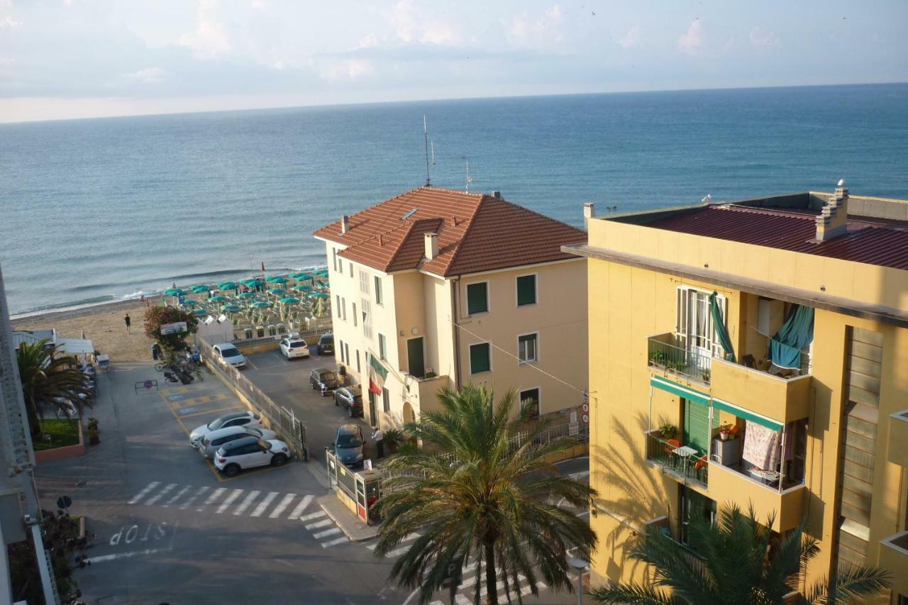 Finalmarina Appartement Finale Ligure Buitenkant foto